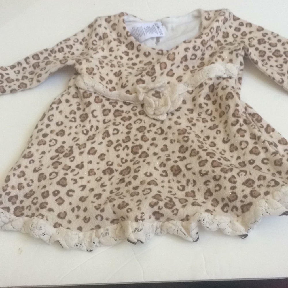 FINAL MARKDOWN Little girls Bonnie baby dress 18 months